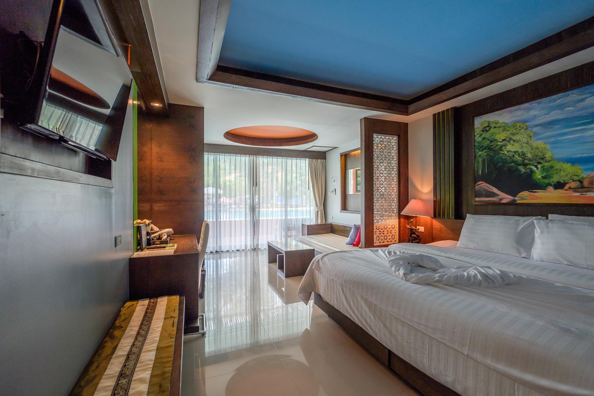 Grande Chambre Double ou Lits Jumeaux Deluxe avec Accès à la Piscine