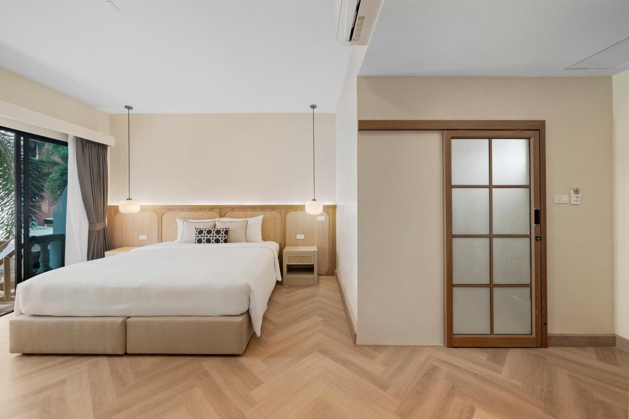 Chambre Deluxe sans Ascenseur - Vue sur Piscine